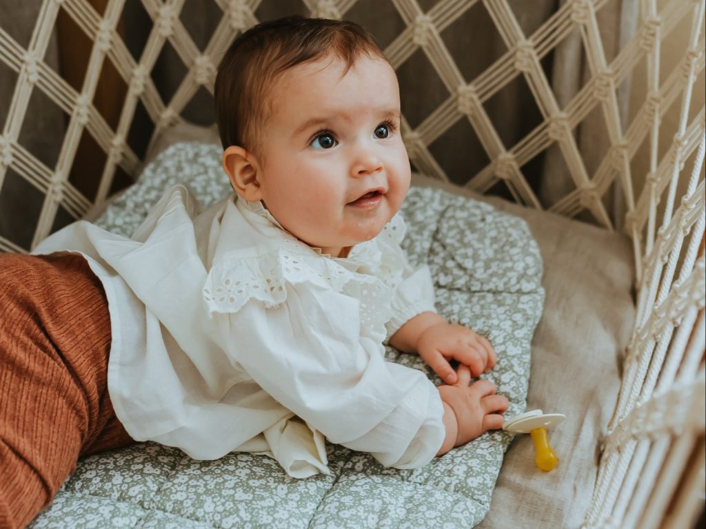 Can baby sleep in bassinet if rolling over