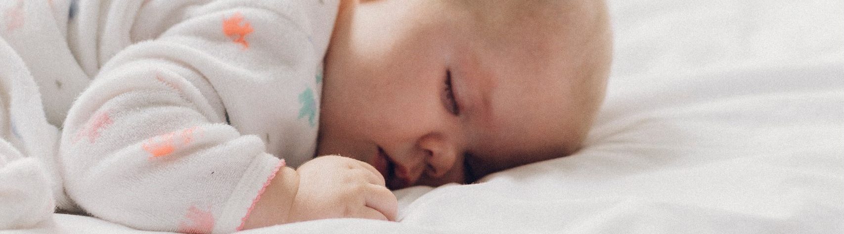 How to put a baby to sleep in 40 seconds