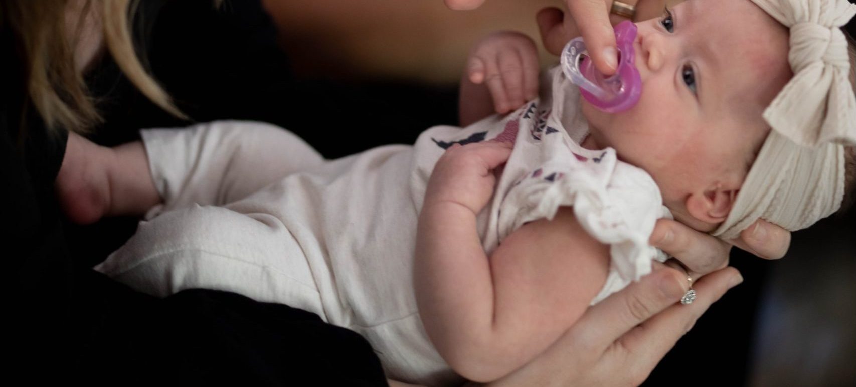 How to store pacifiers