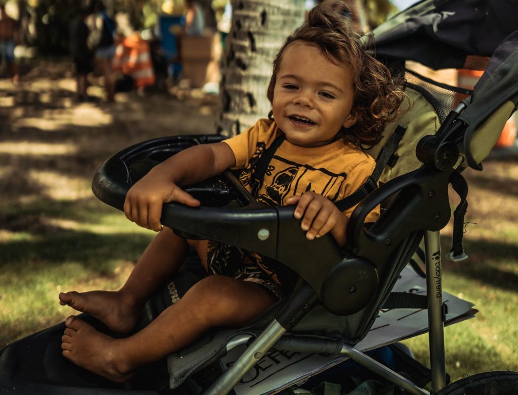 How to fold a Bob stroller